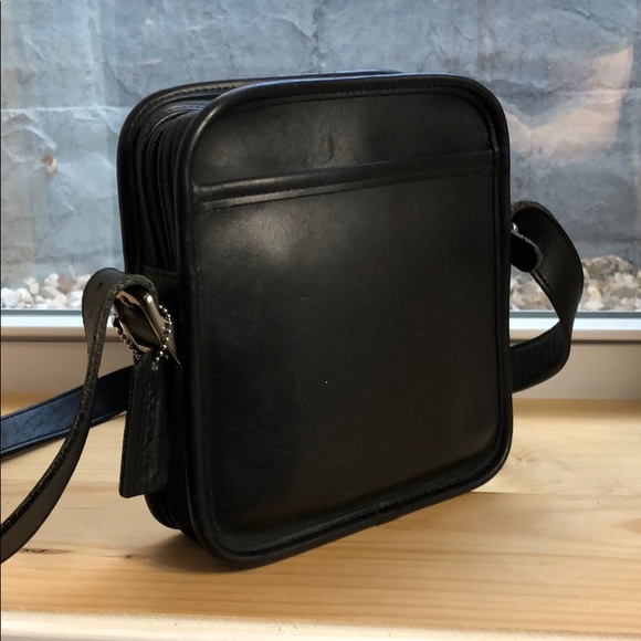 Coach Bags Vtg Black Coach Camera Bag Leather Crossbody Sling Poshmark